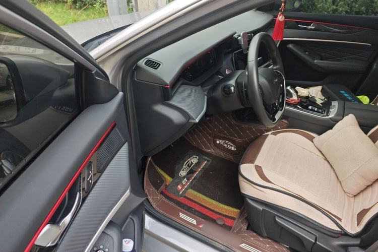 Used Dongfeng Aeolus Yixuan MAX 2021 1.5T Super-Powered Dad Edition Driver Seat