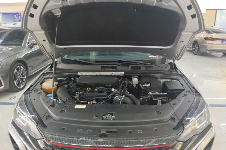 Used Dongfeng Aeolus Yixuan MAX 2021 1.5T Super-Powered Dad Edition Engine Bay