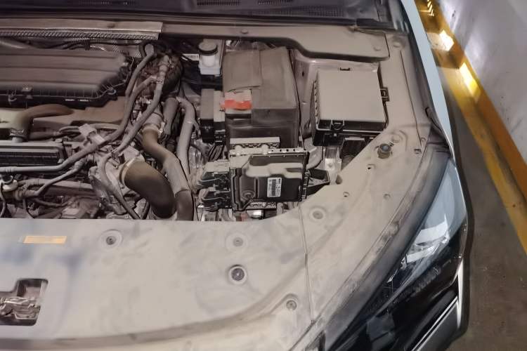 Used Dongfeng Aeolus Yixuan MAX 2021 1.5T Super Cool Dad Edition Engine Bay Left