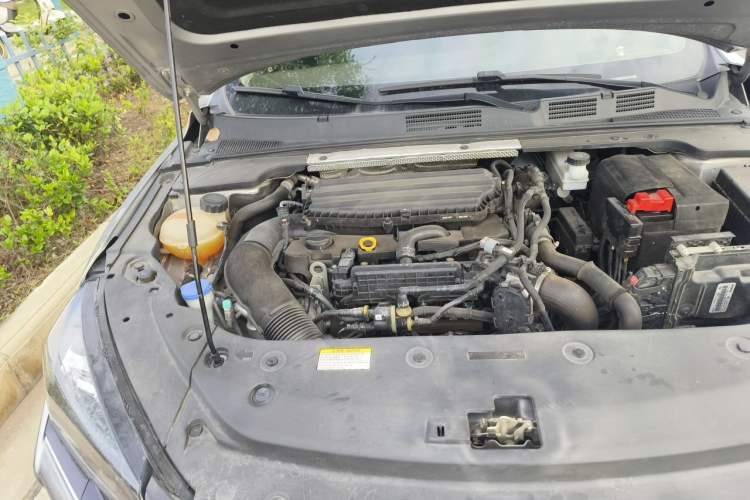 Used Dongfeng Aeolus Yixuan MAX 2021 1.5T Super Cool Dad Edition Engine Bay Right