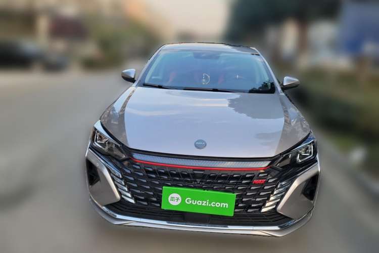 Used Dongfeng Aeolus Yixuan MAX 2021 1.5T Super-Powered Dad Edition Front