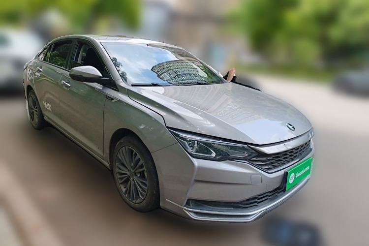 Used Dongfeng Aeolus Yixuan MAX 2021 1.5T Starry Edition Front Right 45 Deg