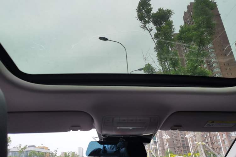 Used Dongfeng Aeolus Yixuan MAX 2021 1.5T Super Cool Dad Edition Headliner
