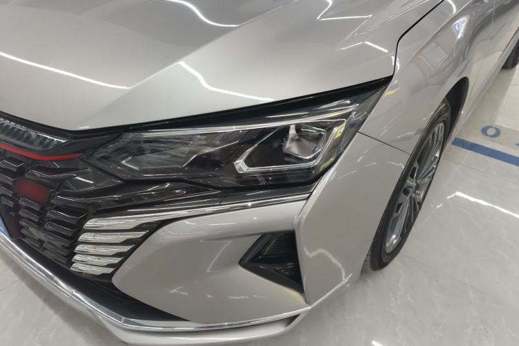 Used Dongfeng Aeolus Yixuan MAX 2021 1.5T Super-Powered Dad Edition Left Front Headlight