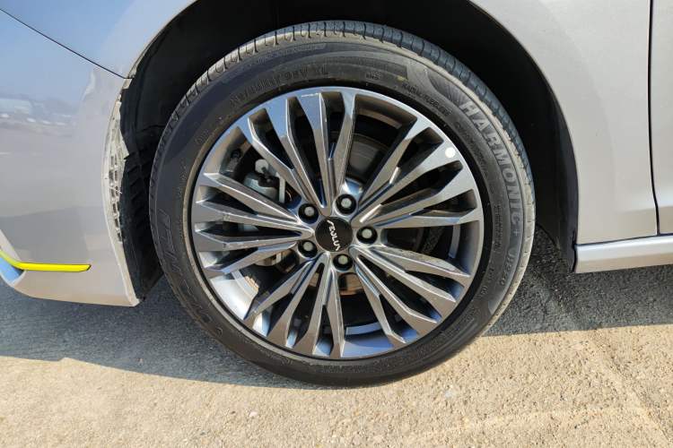 Used Dongfeng Aeolus Yixuan MAX 2021 Super-Efficient Dad Hybrid Edition Left Front Wheel Hub