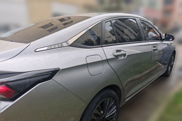 Used Dongfeng Aeolus Yixuan MAX 2021 1.5T Super-Powered Dad Edition Rear Right 45 Deg