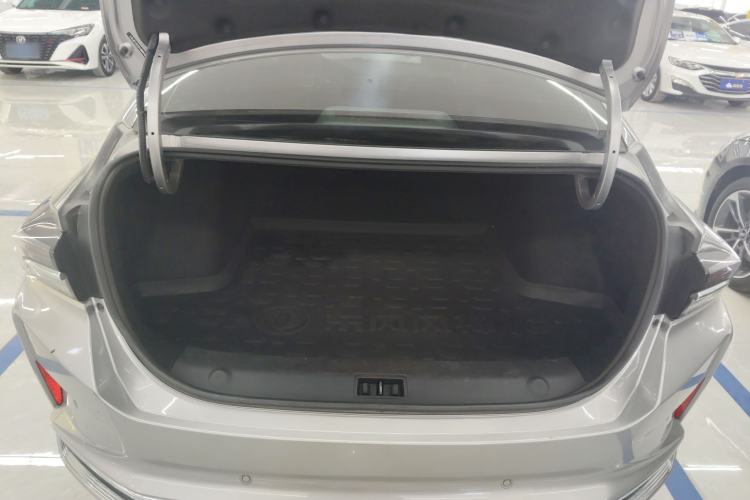 Used Dongfeng Aeolus Yixuan MAX 2021 1.5T Super-Powered Dad Edition Trunk