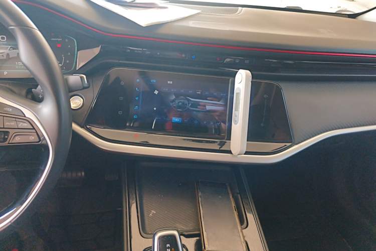 Used Dongfeng Aeolus Yixuan MAX 2021 1.5T Super-Powered Dad Edition Audio And AC Panel