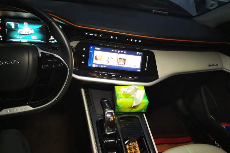 Used Dongfeng Aeolus Yixuan MAX 2021 1.5T Super Cool Trendy Dad Edition Audio And AC Panel