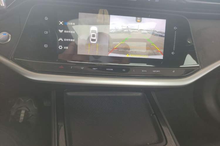 Used Dongfeng Aeolus Yixuan MAX 2021 1.5T Super Cool Dad Edition Audio And AC Panel