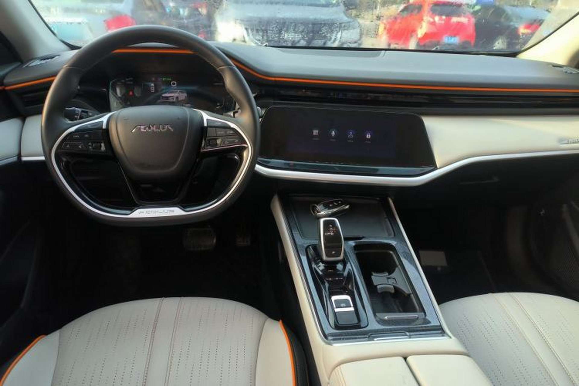 Used Dongfeng Aeolus Yixuan MAX 2021 1.5T Super Cool Trendy Dad Edition Center Console