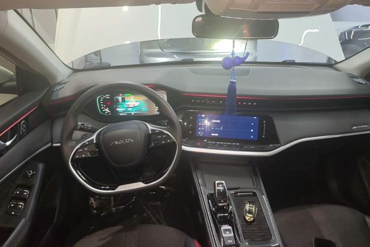 Used Dongfeng Aeolus Yixuan MAX 2021 1.5T Super-Powered Dad Edition Center Console