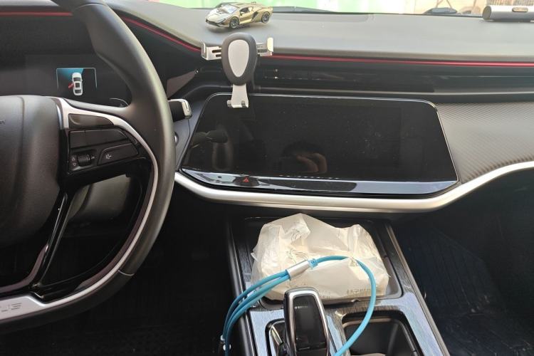 Used Dongfeng Aeolus Yixuan MAX 2021 1.5T Starry Edition Center Console