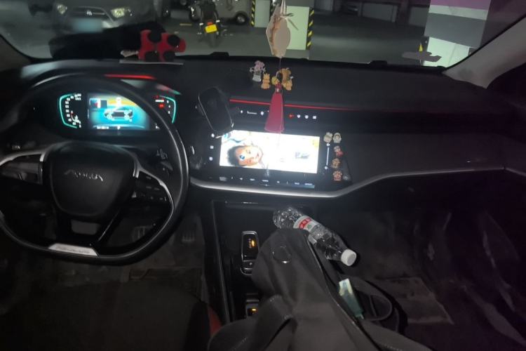 Used Dongfeng Aeolus Yixuan MAX 2021 1.5T Super-Powered Dad Edition Center Console