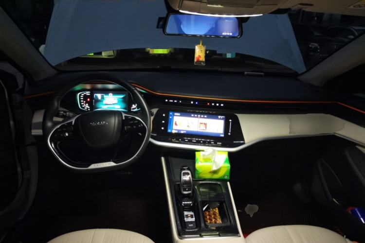Used Dongfeng Aeolus Yixuan MAX 2021 1.5T Super Cool Trendy Dad Edition Center Console