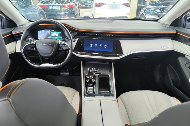 Used Dongfeng Aeolus Yixuan MAX 2021 1.5T Super Cool Trendy Dad Edition Center Console