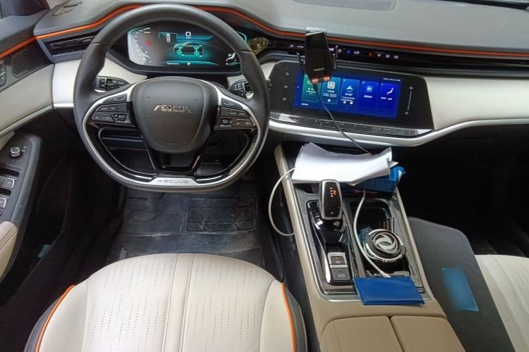 Used Dongfeng Aeolus Yixuan MAX 2021 1.5T Super Cool Trendy Dad Edition Center Console