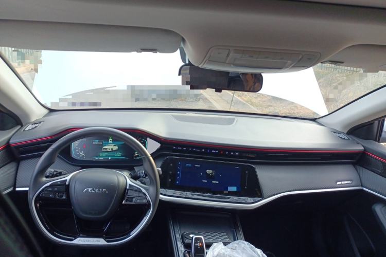 Used Dongfeng Aeolus Yixuan MAX 2021 1.5T Super-Powered Dad Edition Center Console
