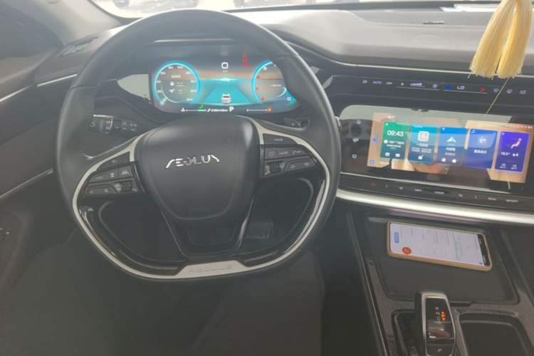 Used Dongfeng Aeolus Yixuan MAX 2021 1.5T Super Cool Dad Edition Center Console