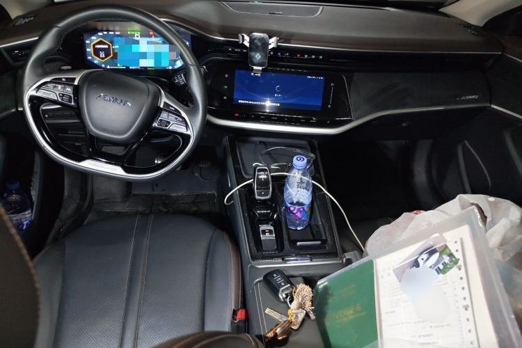 Used Dongfeng Aeolus Yixuan MAX 2021 1.5T Super Cool Dad Edition Center Console
