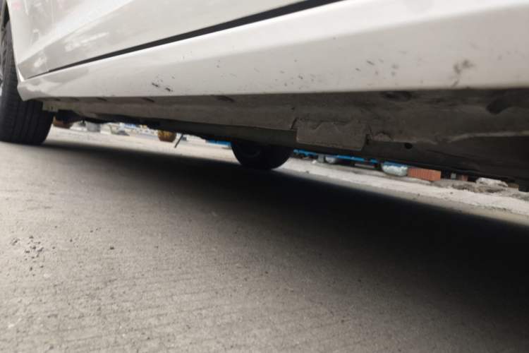 Used Dongfeng Aeolus Yixuan MAX 2021 1.5T Super-Powered Dad Edition Chassis Front Right