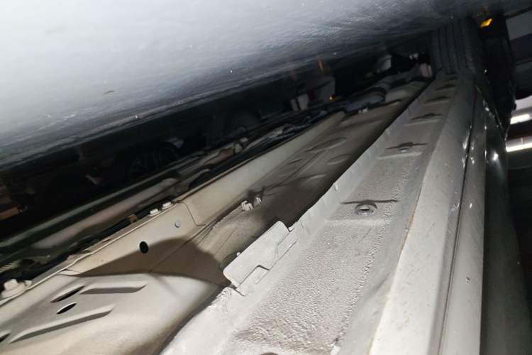 Used Dongfeng Aeolus Yixuan MAX 2021 1.5T Super Cool Dad Edition Chassis Front Right