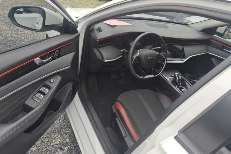 Used Dongfeng Aeolus Yixuan MAX 2021 1.5T Super-Powered Dad Edition Driver Seat