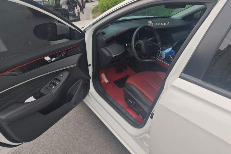 Used Dongfeng Aeolus Yixuan MAX 2021 1.5T Ultra-Stylish Trendsetter Edition Driver Seat