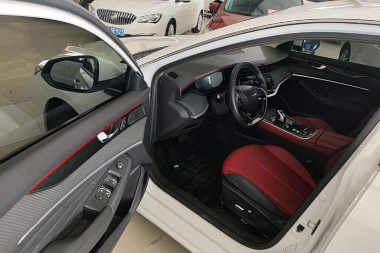 Used Dongfeng Aeolus Yixuan MAX 2021 1.5T Ultra-Stylish Trendsetter Edition Driver Seat