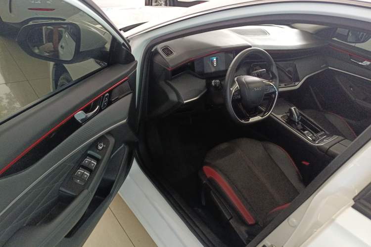 Used Dongfeng Aeolus Yixuan MAX 2021 1.5T Super-Powered Dad Edition Driver Seat