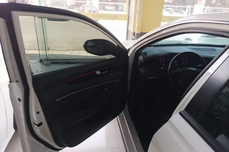 Used Dongfeng Aeolus Yixuan MAX 2021 1.5T Ultra-Stylish Trendsetter Edition Driver Seat