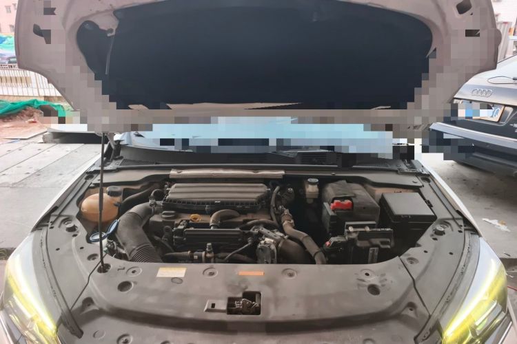 Used Dongfeng Aeolus Yixuan MAX 2021 1.5T Super-Powered Dad Edition Engine Bay