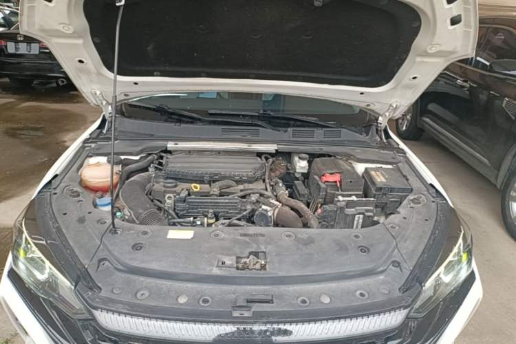 Used Dongfeng Aeolus Yixuan MAX 2021 1.5T Super Cool Trendy Dad Edition Engine Bay