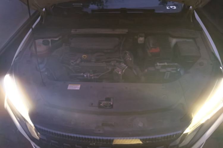 Used Dongfeng Aeolus Yixuan MAX 2021 1.5T Super Cool Trendy Dad Edition Engine Bay