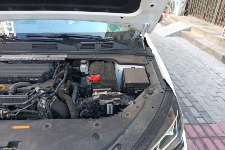 Used Dongfeng Aeolus Yixuan MAX 2021 1.5T Super-Powered Dad Edition Engine Bay Left