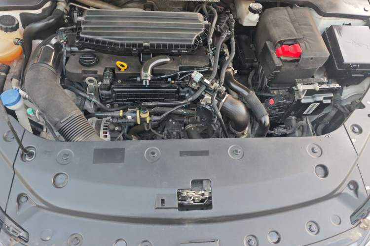 Used Dongfeng Aeolus Yixuan MAX 2021 1.5T Super-Powered Dad Edition Engine Bay