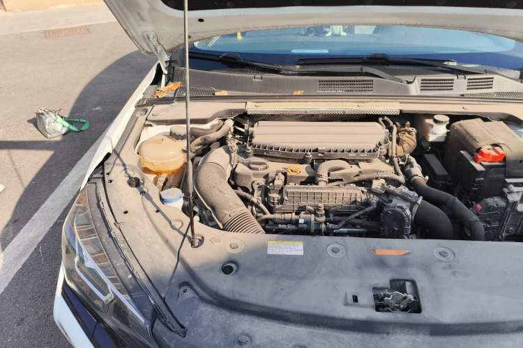 Used Dongfeng Aeolus Yixuan MAX 2021 1.5T Super Cool Trendy Dad Edition Engine Bay Right