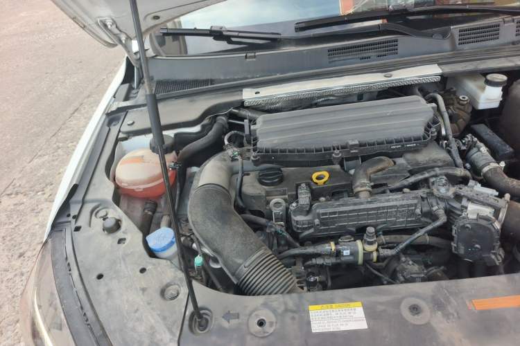 Used Dongfeng Aeolus Yixuan MAX 2021 1.5T Super-Powered Dad Edition Engine Bay Right