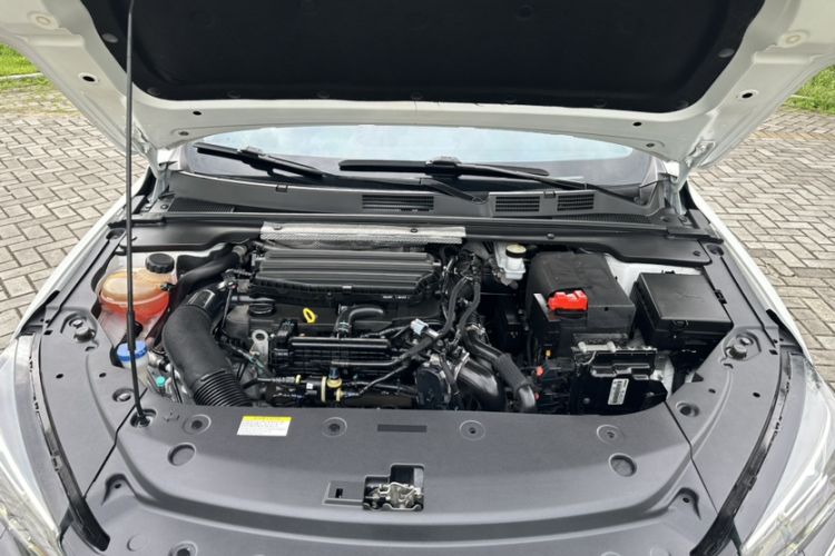 Used Dongfeng Aeolus Yixuan MAX 2021 1.5T Ultra-Stylish Trendsetter Edition Engine Bay