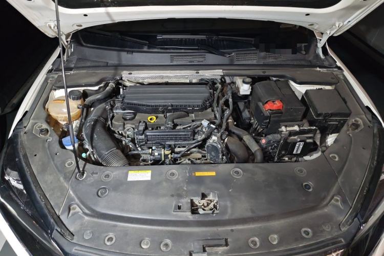 Used Dongfeng Aeolus Yixuan MAX 2021 1.5T Super Cool Dad Edition Engine Bay