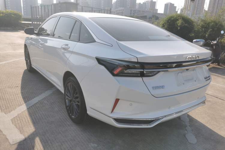 Used Dongfeng Aeolus Yixuan MAX 2021 Super-Efficient Dad Hybrid Edition Exterior 2