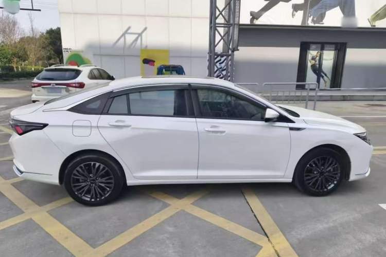Used Dongfeng Aeolus Yixuan MAX 2021 1.5T Starry Edition Exterior 2