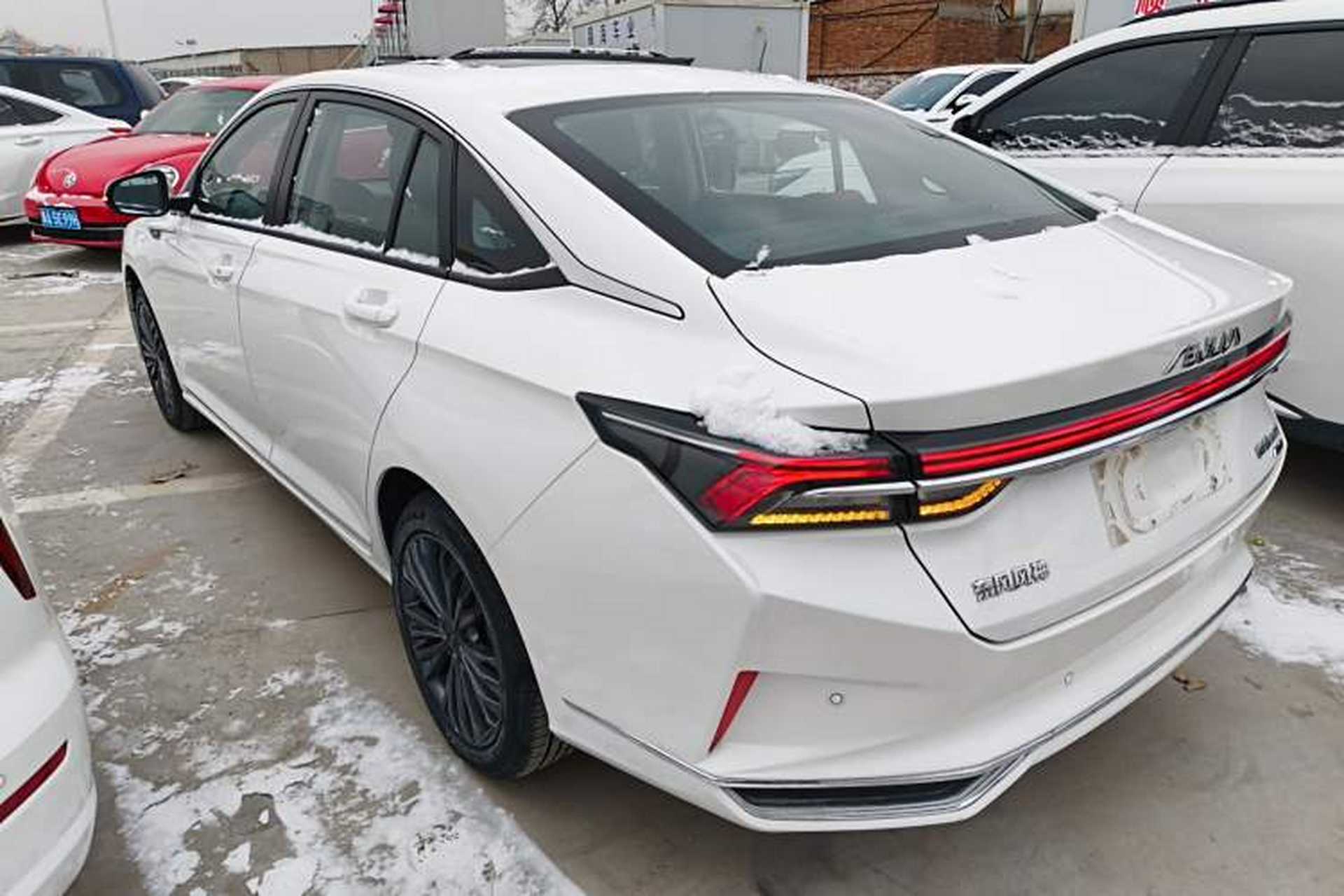 Used Dongfeng Aeolus Yixuan MAX 2021 1.5T Ultra-Stylish Trendsetter Edition Exterior 3