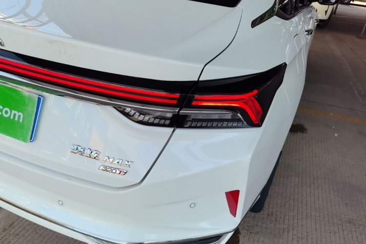 Used Dongfeng Aeolus Yixuan MAX 2021 1.5T Ultra-Stylish Trendsetter Edition Exterior 3