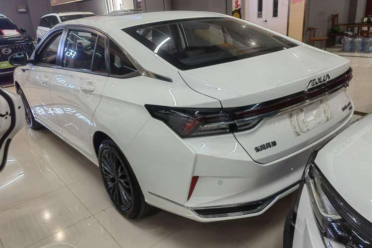 Used Dongfeng Aeolus Yixuan MAX 2021 1.5T Ultra-Stylish Trendsetter Edition Exterior 3
