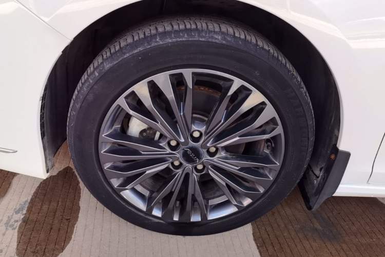 Used Dongfeng Aeolus Yixuan MAX 2021 1.5T Ultra-Stylish Trendsetter Edition Exterior 4