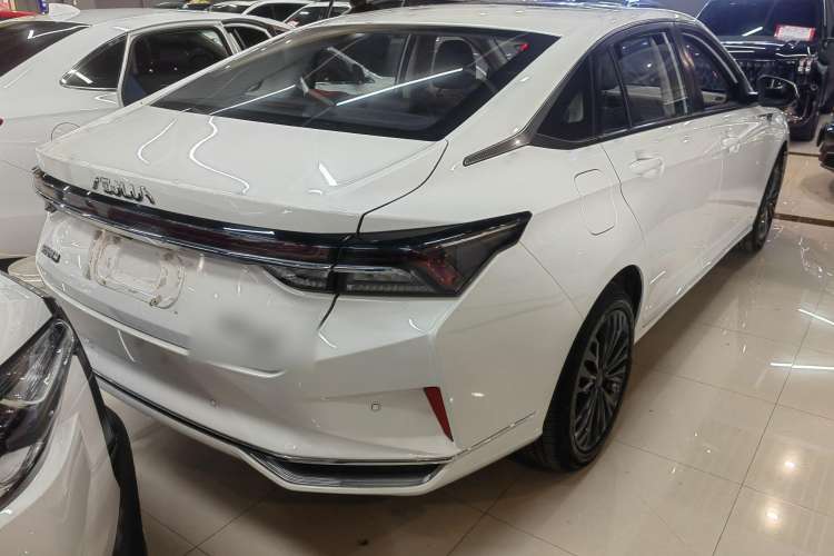 Used Dongfeng Aeolus Yixuan MAX 2021 1.5T Ultra-Stylish Trendsetter Edition Exterior 4