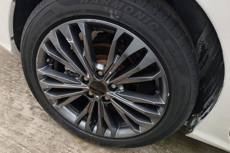 Used Dongfeng Aeolus Yixuan MAX 2021 1.5T Ultra-Stylish Trendsetter Edition Exterior 5
