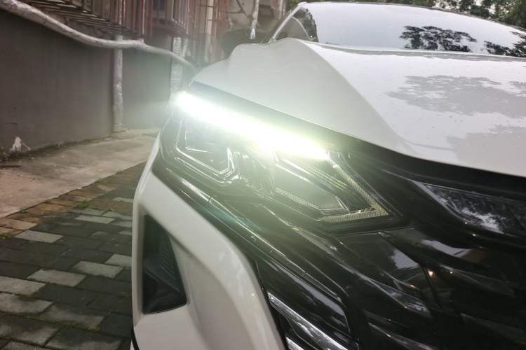 Used Dongfeng Aeolus Yixuan MAX 2021 1.5T Super Cool Trendy Dad Edition Exterior 6