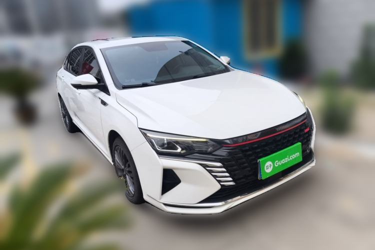 Used Dongfeng Aeolus Yixuan MAX 2021 1.5T Super-Powered Dad Edition Front Right 45 Deg